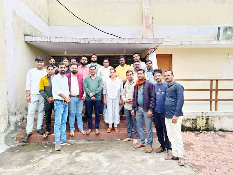 चैनसिंह मीणा बने महानीम चौराहा व्यापार महासंघ के निर्विरोध अध्यक्ष