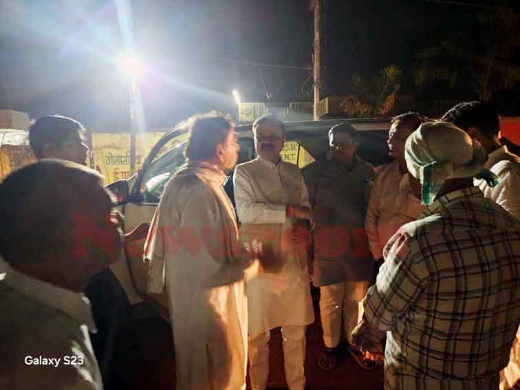 ग्राम झकलाय में सरपंच भानूप्रताप रघुवंशी ने मंत्री राव उदय प्रताप सिंह से की सौजन्य भेंट, ग्राम के शिक्षा, विकास और सार्वजनिक सुविधाओं से जुड़े मुद्दों पर हुई विस्तृत चर्चा