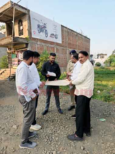 शिवपुर–सिवनी मालवा रेल ओवर ब्रिज का प्रशासनिक निरीक्षण: भू-अर्जन और मुआवजा प्रक्रिया होगी पूर्ण पारदर्शिता के साथ सुनिश्चित