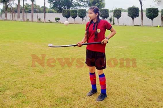 टैगोर पब्लिक स्कूल की छात्रा कुमारी रुचिका कुशवाह का राज्य स्तरीय हॉकी टीम में चयन