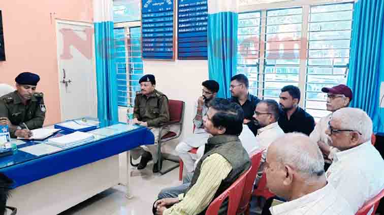 पुलिस अधीक्षक सांई कृष्णा ने सिवनी मालवा थाने में पत्रकारों व वकीलों से की चर्चा, शहर की कानून व्यवस्था सुधारने के दिए निर्देश