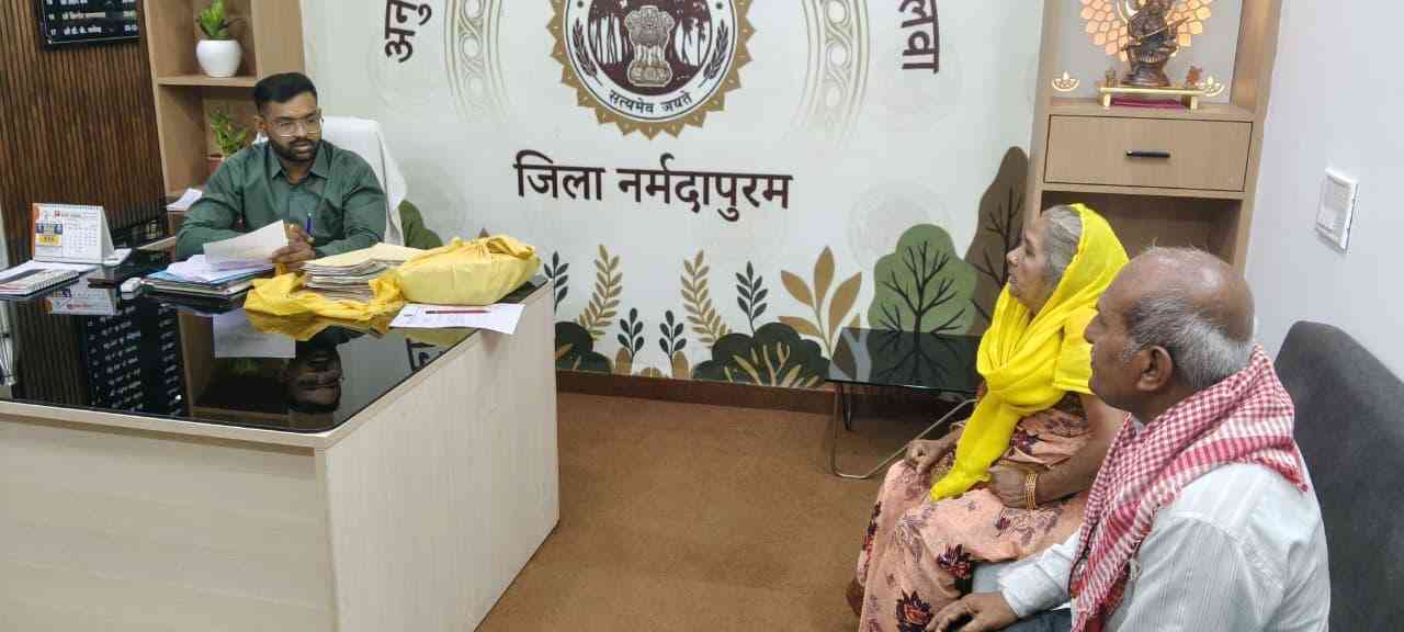 आवेदकों की समस्याओं का मौके पर हुआ समाधान, निःशुल्क उपलब्ध कराए गए राजस्व अभिलेख